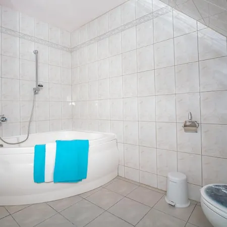 Tanie Pokoje W Centrum Sopotu Rum i privatbostad *